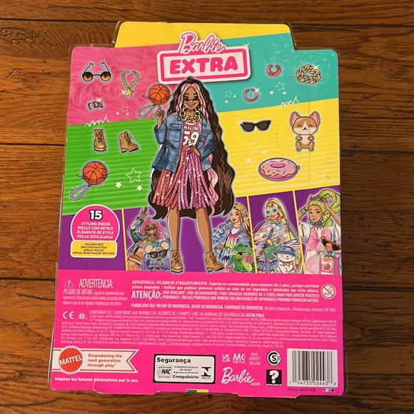 Malibu Barbie Extra-Mattel - Picture 2 of 12